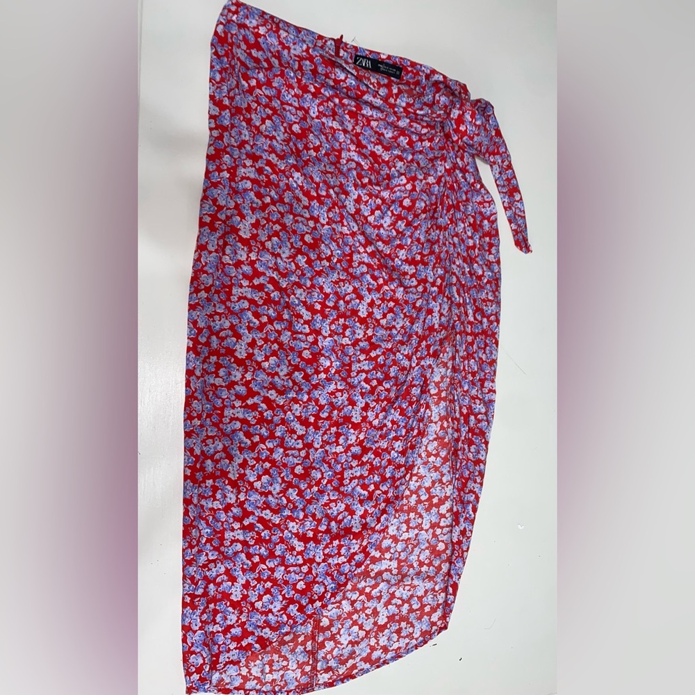 Zara Red Floral Skirt